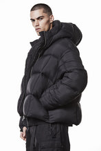 Load image into Gallery viewer, thom/krom BIG HOODIE OVERSIZED JACKET / WARM PUFFER (BLACK)
