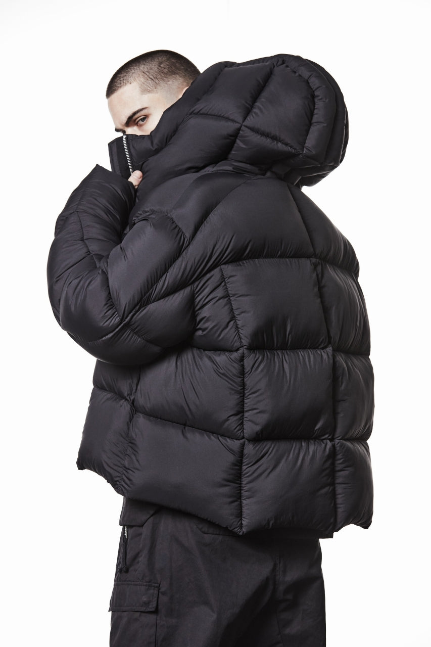 Load image into Gallery viewer, thom/krom BIG HOODIE OVERSIZED JACKET / WARM PUFFER (BLACK)
