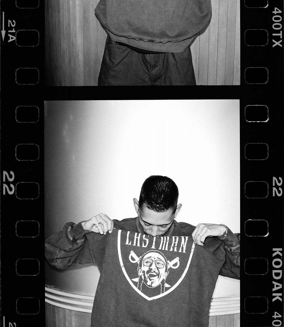 画像をギャラリービューアに読み込む, LASTMAN PRINTED CREW NECK -NFL- (BLACK)