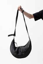 Load image into Gallery viewer, m.a+ medium banana belt bag / BO250/VOP1,2 (BLACK)