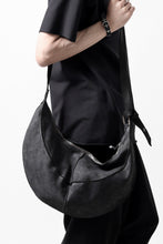 Load image into Gallery viewer, m.a+ medium banana belt bag / BO250/VOP1,2 (BLACK)