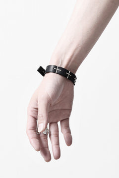 Load image into Gallery viewer, m.a+ thin silver cross studded wrist band / A-F2BL1/GR2,0 (BLACK)