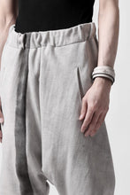 Load image into Gallery viewer, m.a+ hand painted elastic waist low crotch 2 pocket pants / P571-HP/JM4 (CARBON)