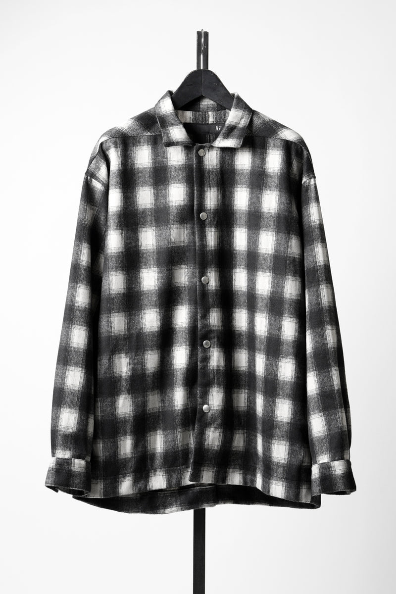 A.F ARTEFACT SNAPPED OVER SHIRT / OMBRE FLANNEL (BLACK x WHITE)の