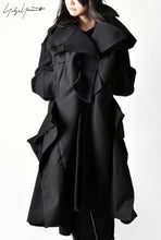 画像をギャラリービューアに読み込む, Yohji Yamamoto DOUBLE DEFORMED TRENCH COAT (BLACK)