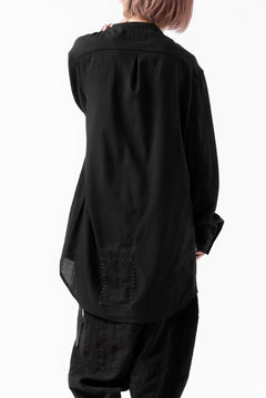 画像をギャラリービューアに読み込む, SOSNOVSKA SLIDE SHAPE SHIRT (BLACK)