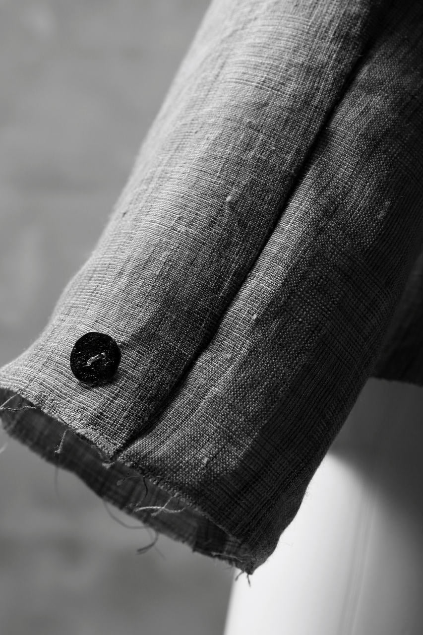 Load image into Gallery viewer, blackcrow band collar linen check shirt / sumi dyed (carbon)