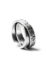 画像をギャラリービューアに読み込む, Holzpuppe Double banded Silver ring texture-1
