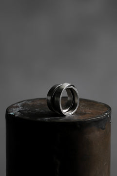 画像をギャラリービューアに読み込む, Holzpuppe Triple banded silver ring with unique texture