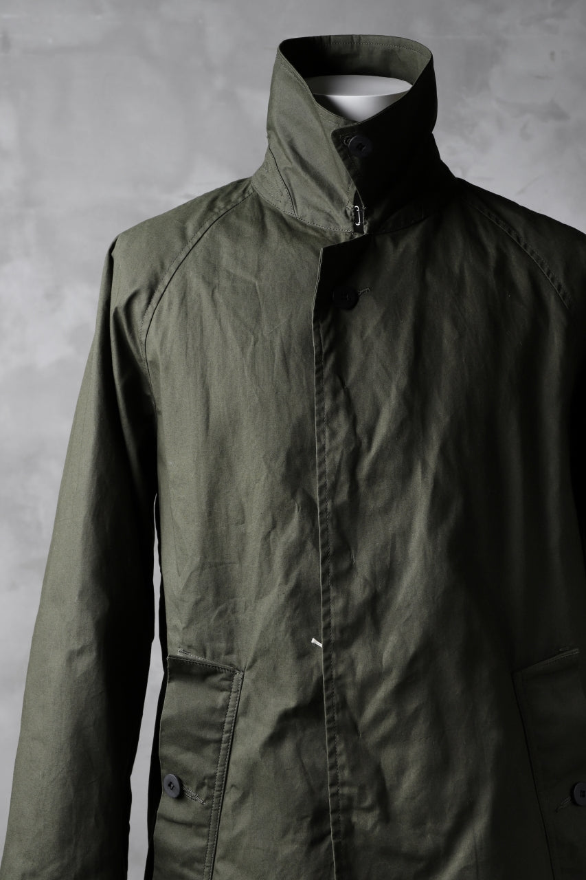 Load image into Gallery viewer, KLASICA BURRY MAC COAT / PARAFFINED COTTON (OLIVE)
