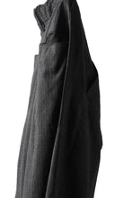 Load image into Gallery viewer, COLINA W-TUCK PANTS / WASHABLE WOOL TROPICAL (STRIPE)