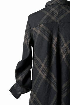 画像をギャラリービューアに読み込む, Aleksandr Manamis Crossed Plaid Shirt (Black)