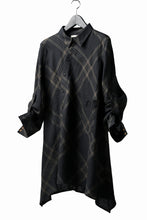 画像をギャラリービューアに読み込む, Aleksandr Manamis Crossed Plaid Shirt (Black)