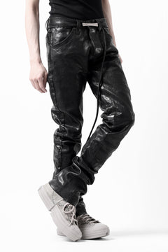 画像をギャラリービューアに読み込む, ISAMU KATAYAMA BACKLASH exclusive TIGHT STRAIGHT LEATHER PANTS / GARMENT DYED - ITALY SHOULDER (BLACK)