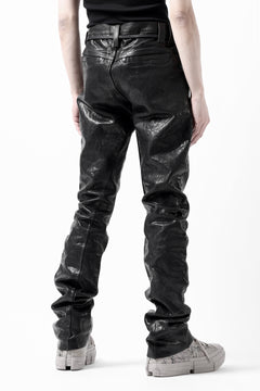 画像をギャラリービューアに読み込む, ISAMU KATAYAMA BACKLASH exclusive TIGHT STRAIGHT LEATHER PANTS / GARMENT DYED - ITALY SHOULDER (BLACK)