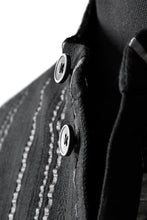 画像をギャラリービューアに読み込む, SOSNOVSKA LONG STRIPED SHIRT (BLACK×SILVER STRIPE)