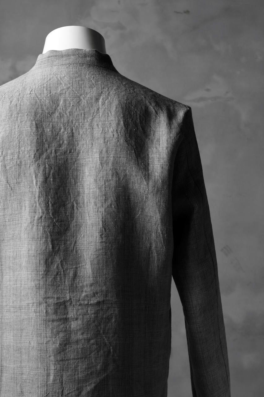 Load image into Gallery viewer, blackcrow band collar linen check shirt / sumi dyed (carbon)