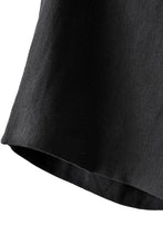 Load image into Gallery viewer, blackcrow linen-cotton woven short trousers (BLACK)
