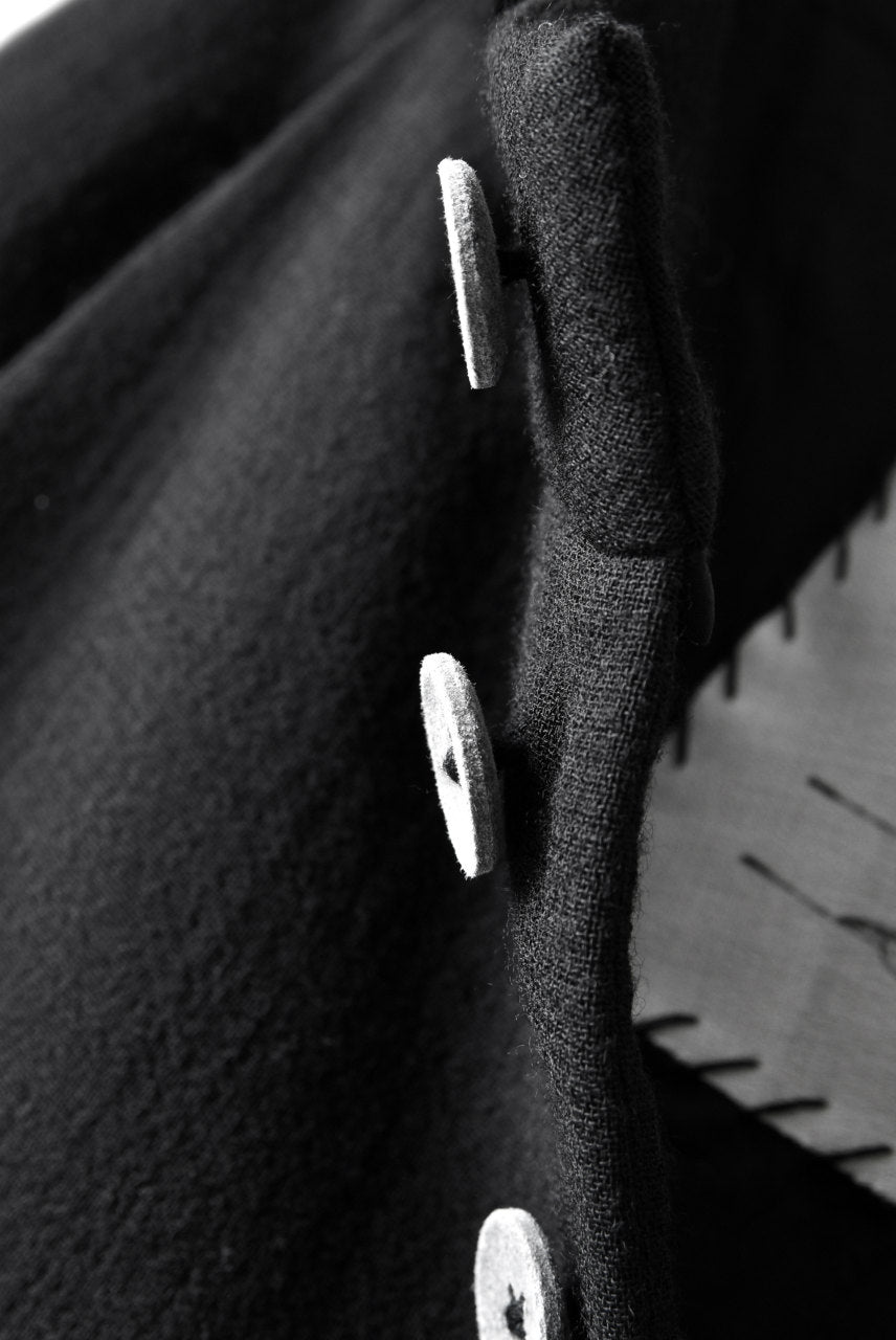 画像をギャラリービューアに読み込む, SOSNOVSKA exclusive KNEE STITCHED PANTS (BLACK)