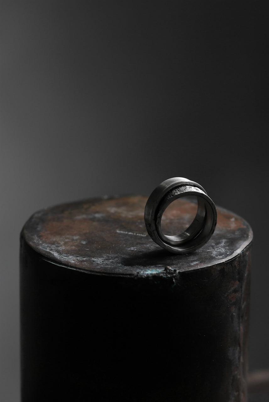 画像をギャラリービューアに読み込む, Holzpuppe Double banded Silver ring texture-1