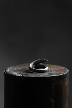 画像をギャラリービューアに読み込む, Holzpuppe exclusive Bone ring with White Quartz