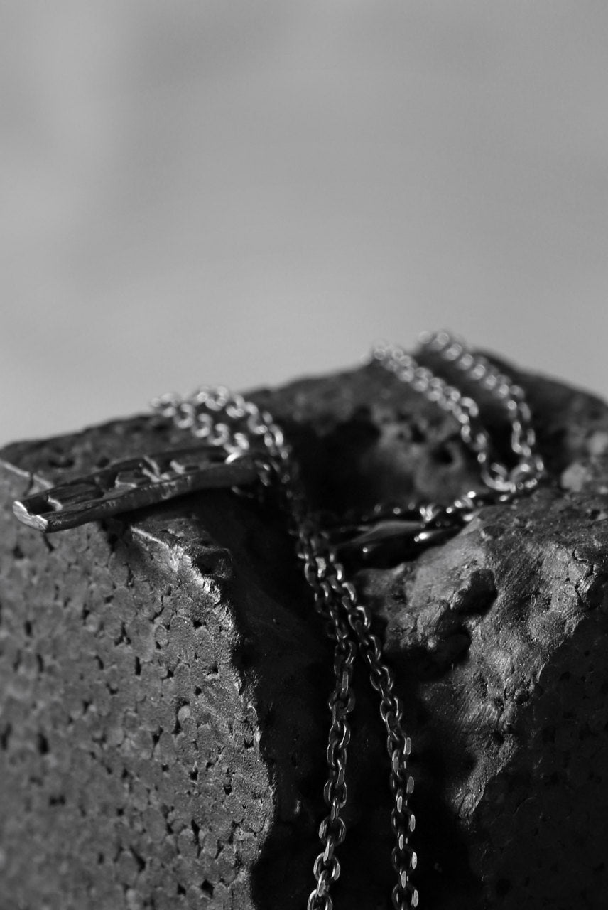 画像をギャラリービューアに読み込む, GASPARD HEX Glyphic Pendant oxidized bronze / 60cm chain