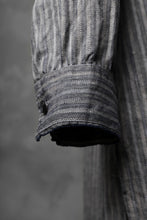 Load image into Gallery viewer, KLASICA STRIPED HERRINGBONE LINEN SHIRT / GARMENT WASHED (NAVY)