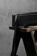 Load image into Gallery viewer, ISAMU KATAYAMA BACKLASH SMART PHONE CASE/PURSE / ITALY DOUBLE SHOULDER (BLACK)