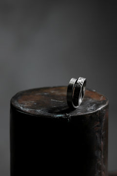 画像をギャラリービューアに読み込む, Holzpuppe Double banded Silver ring texture-1