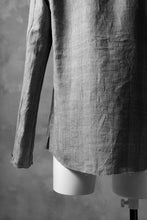 Load image into Gallery viewer, blackcrow band collar linen check shirt / sumi dyed (carbon)