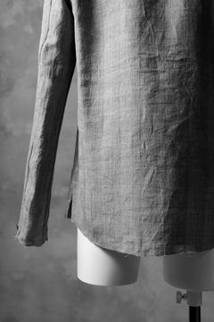 Load image into Gallery viewer, blackcrow band collar linen check shirt / sumi dyed (carbon)