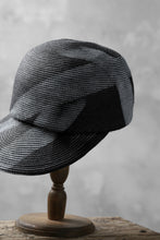 Load image into Gallery viewer, KLASICA HAND PAINTED CAP / LIMITED HAND PAINT (BLACK x WHITE)