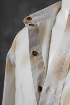 画像をギャラリービューアに読み込む, Aleksandr Manamis Raw Hallf Collar Shirt / Tea Stain Dot