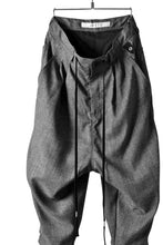 画像をギャラリービューアに読み込む, N/07 "MAUSK Detail" Three Dimensional Wide Tuck / Dart Cropped Pants #2 (GREY)