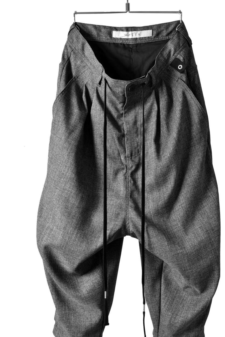 画像をギャラリービューアに読み込む, N/07 "MAUSK Detail" Three Dimensional Wide Tuck / Dart Cropped Pants #2 (GREY)