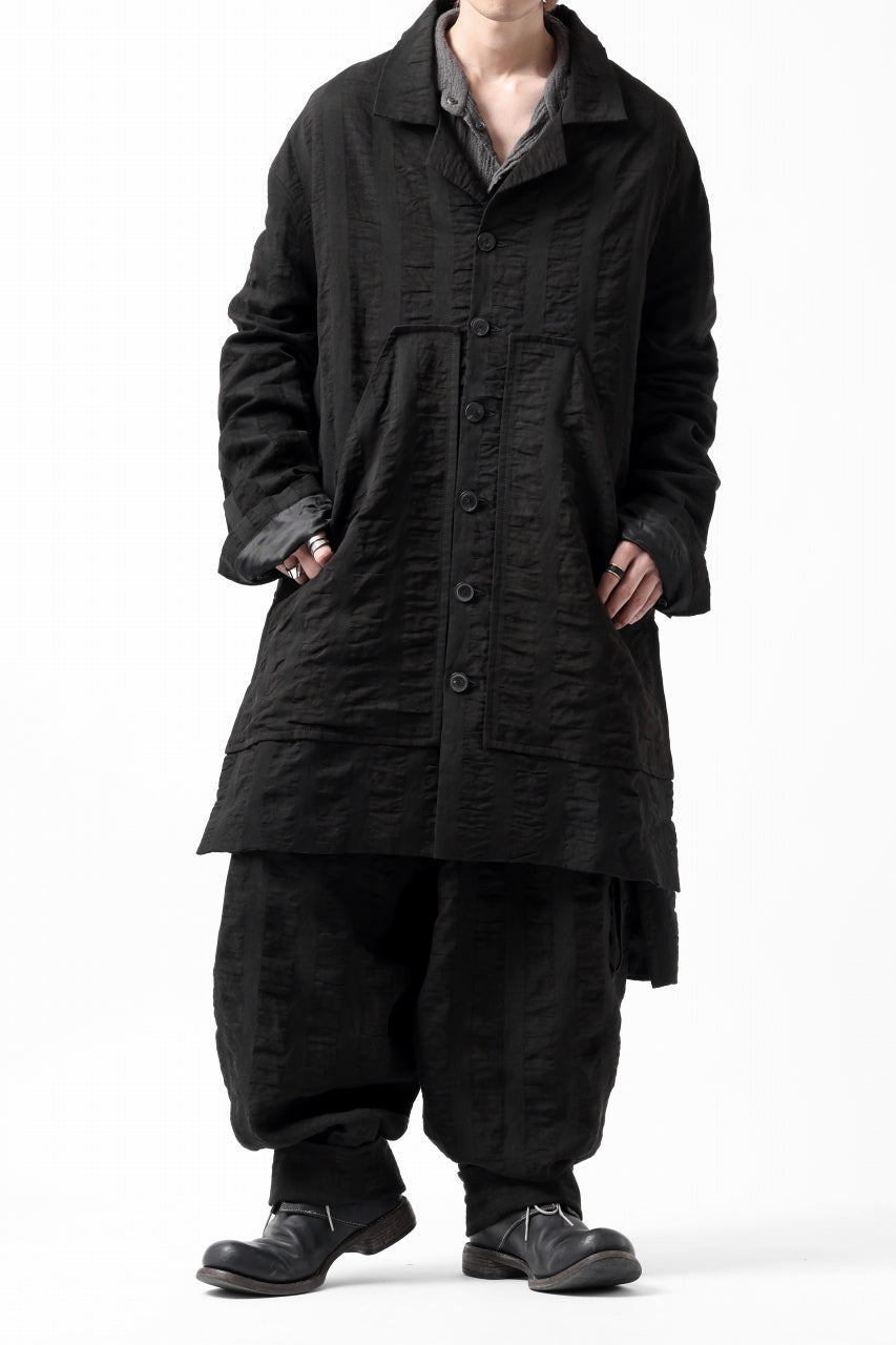 画像をギャラリービューアに読み込む, SOSNOVSKA SQUEEZED STRIPE COAT (BLACK)