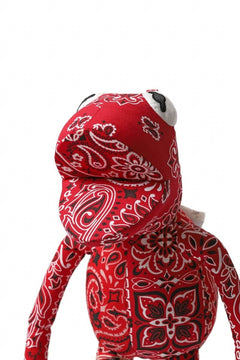 画像をギャラリービューアに読み込む, READYMADE BANDANA FROG MAN (RED ASORT)