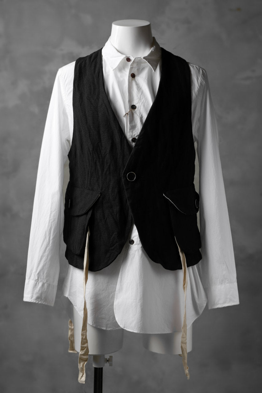 Load image into Gallery viewer, KLASICA CROSS BACK POCKET VEST / RAMIE (CARBON)