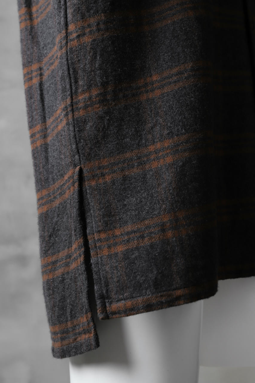 Load image into Gallery viewer, COLINA GARDENER CHECK SHIRT / SOFT FLANNEL (GREY x BROWN)