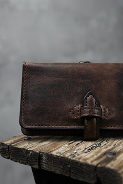 Load image into Gallery viewer, ISAMU KATAYAMA BACKLASH SMART PHONE CASE/PURSE / ITALY DOUBLE SHOULDER (DARK BROWN)