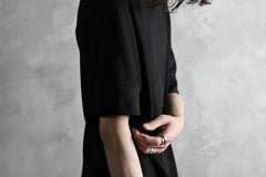 Load image into Gallery viewer, KLASICA LEWIN CLASSIC H/S CUT & SEWN / DRY TWILL JERSEY (BLACK)