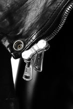 Load image into Gallery viewer, ISAMU KATAYAMA BACKLASH DOUBLE BREASTED JACKET / DOUBLE-SHOULDER OBJECT DYED (BLACK)