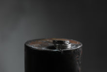 画像をギャラリービューアに読み込む, Holzpuppe Double banded Silver ring texture-1