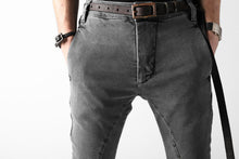 画像をギャラリービューアに読み込む, thomkrom OVER LOCKED SLIM TROUSERS / FADE STRETCH DENIM (LIGHT GREY)