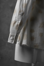 画像をギャラリービューアに読み込む, Aleksandr Manamis Raw Hallf Collar Shirt / Tea Stain Dot