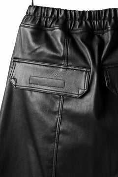 画像をギャラリービューアに読み込む, ISAMU KATAYAMA BACKLASH SARROUELSHORT PANTS / STRETCH SMOOTH DEER (BLACK)