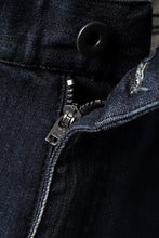 画像をギャラリービューアに読み込む, ISAMU KATAYAMA BACKLASH L/C SLIM DENIM PANTS / EXTREME STRETCH DIRTY (INDIGO)