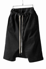 画像をギャラリービューアに読み込む, ISAMU KATAYAMA BACKLASH SARROUEL DENIM SHORTS / EXTREME STRETCH WASHER (BLACK)