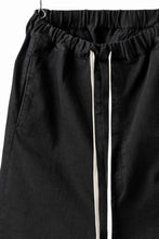 画像をギャラリービューアに読み込む, ISAMU KATAYAMA BACKLASH SARROUEL DENIM SHORTS / EXTREME STRETCH WASHER (BLACK)