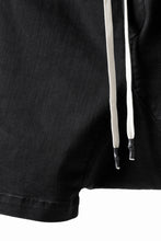 画像をギャラリービューアに読み込む, ISAMU KATAYAMA BACKLASH SARROUEL DENIM SHORTS / EXTREME STRETCH WASHER (BLACK)